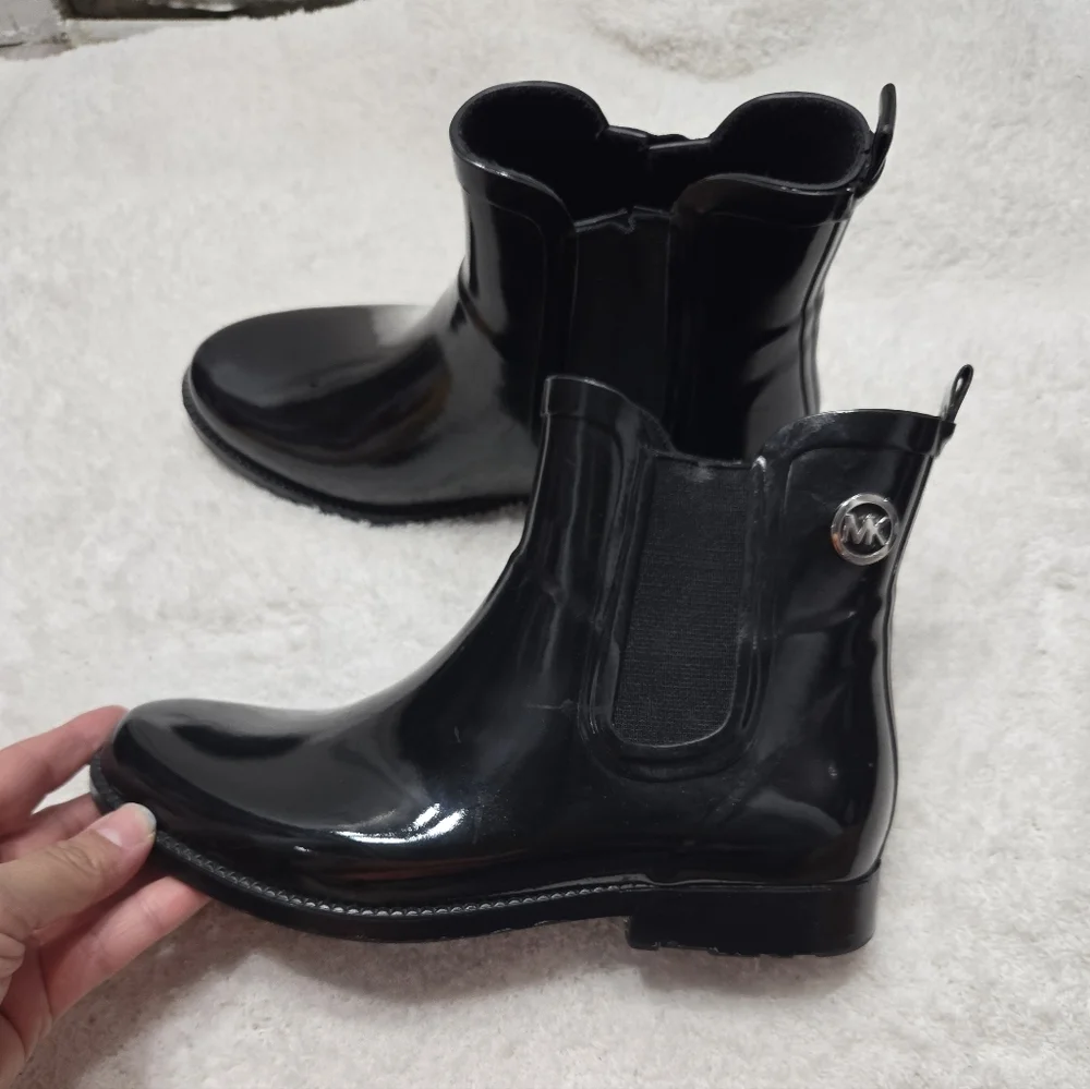 Michael Kors Women's Black Rain Booties Flat Rubber Ankle Boots US Size 8